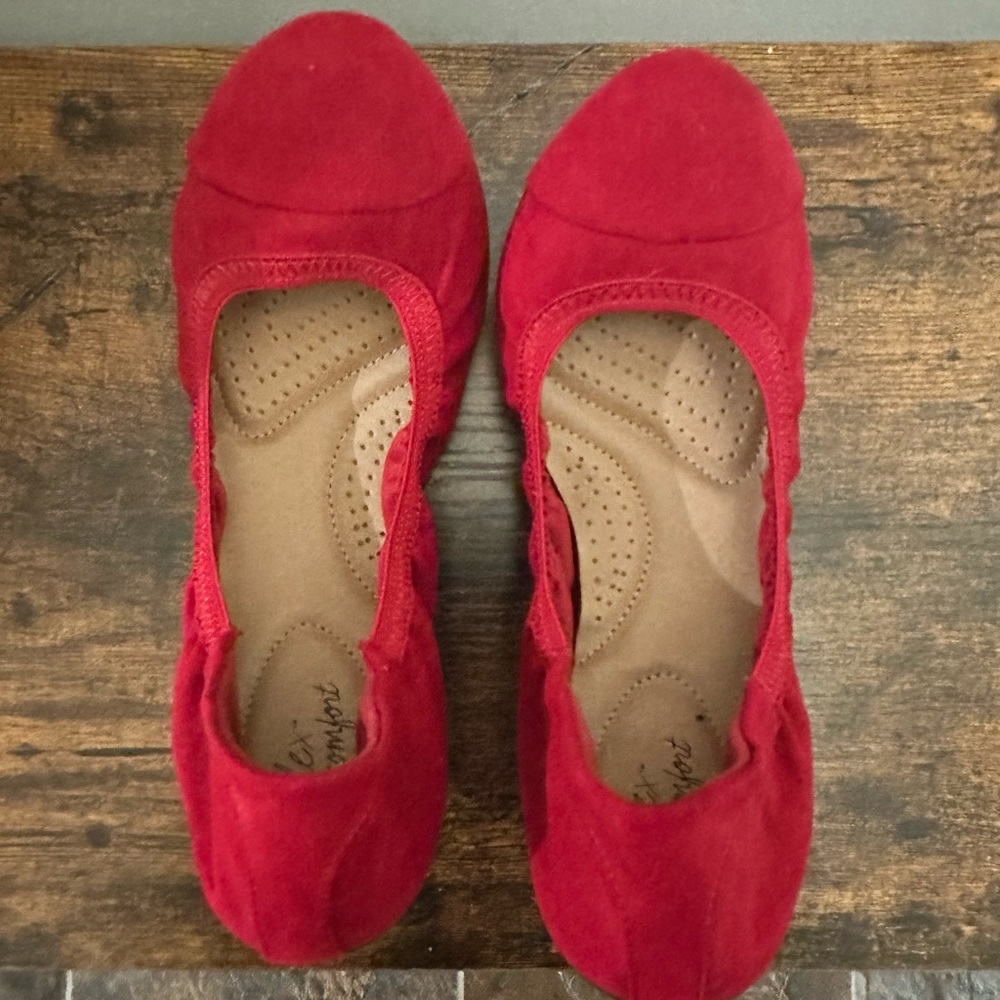 Red ballet flats